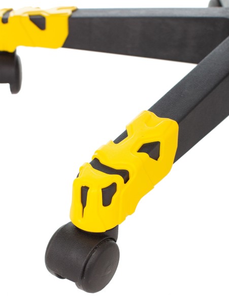 Кресло игровое Zombie GAME 17