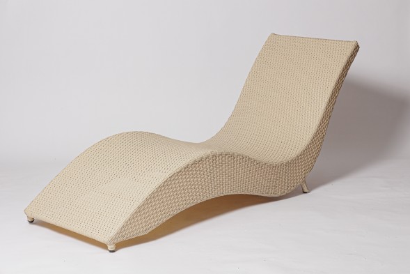 Шезлонг из искусственного ротанга Dream-2 бежевый 